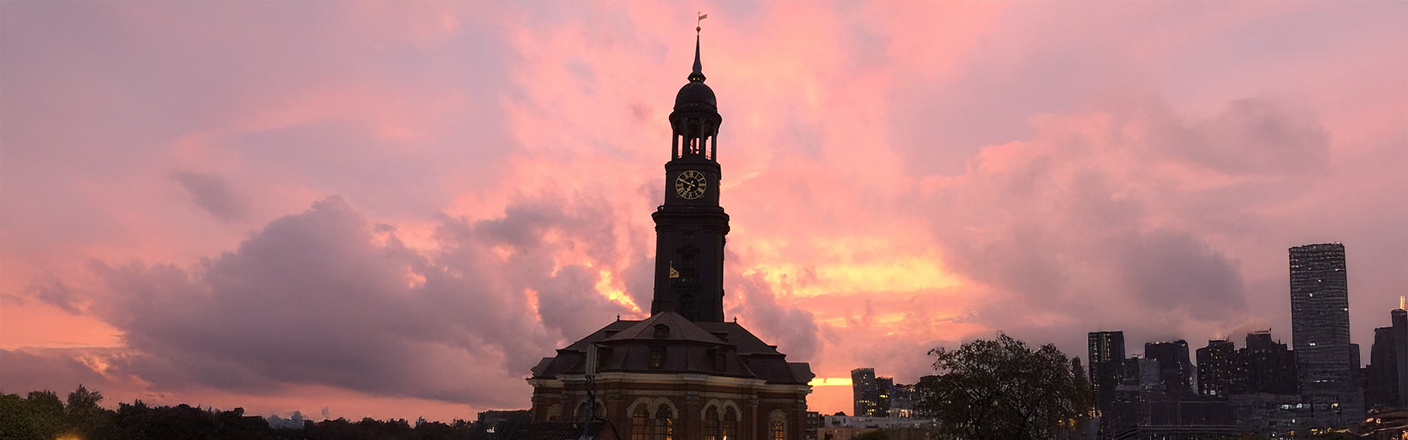 Sonnenuntergang am Michel – Hamburgs Wahrzeichen | Einzigartig