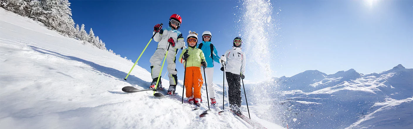 Familienurlaub im Schnee – Spaß & Action auf der Piste